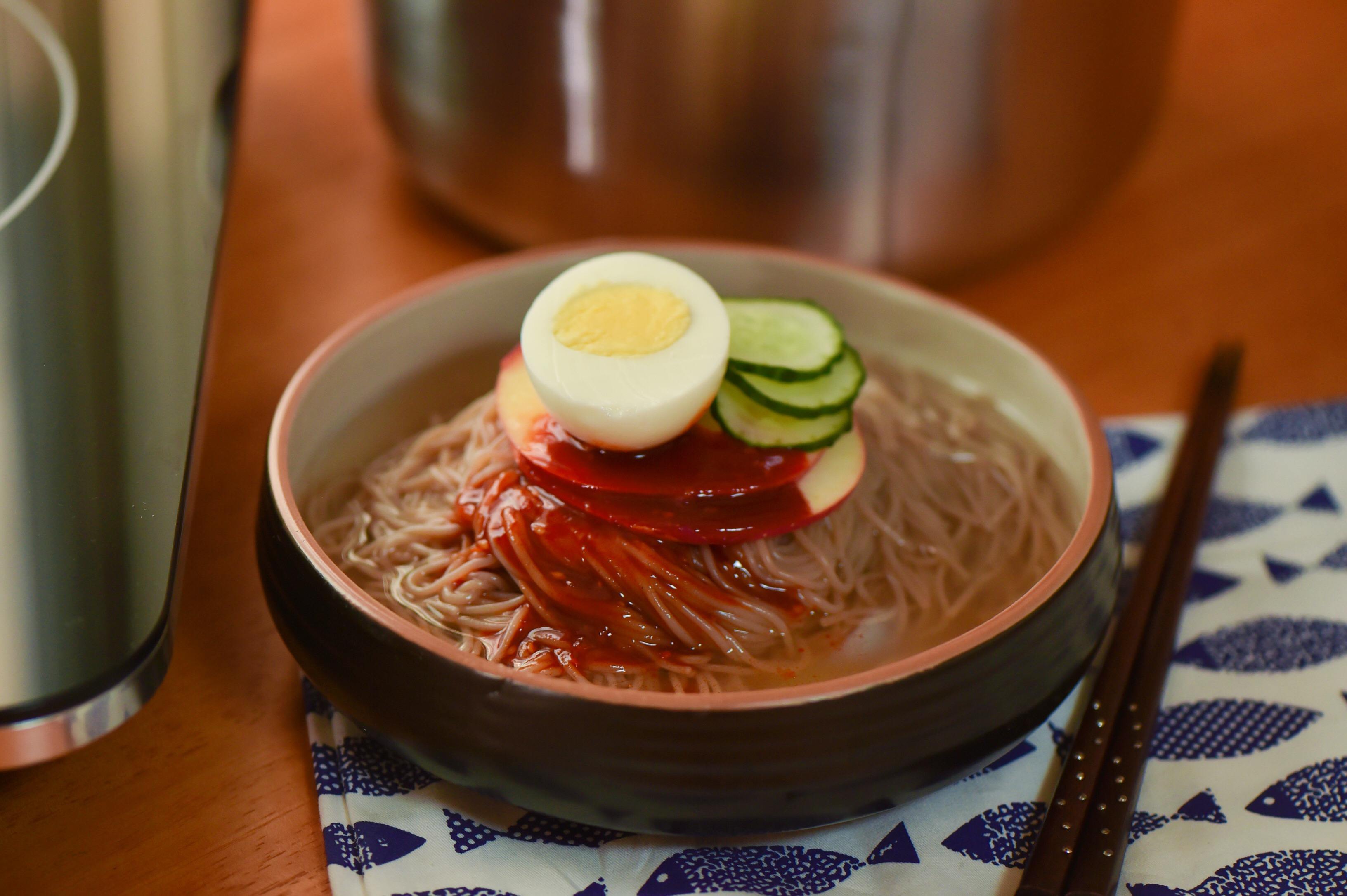 正宗朝鲜冷面的做法,朝鲜冷面的家常做法调料汁