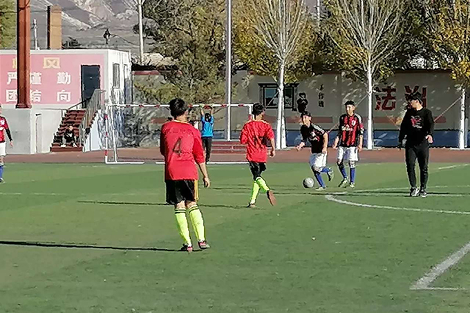 用爱托起明天的太阳—北票市桃园初级中学创建品牌学校纪实