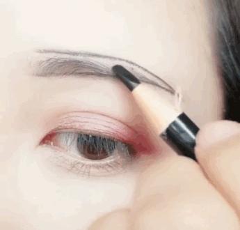 做什么眉毛最好看最自然,新纹的眉毛多久恢复自然