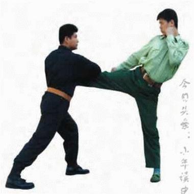 最实用的格斗技术教学视频,最简单实用的格斗技术