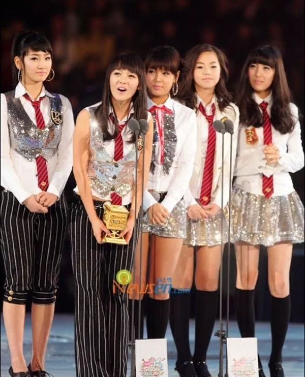 给经纪人买房，送粉丝口红，宣美是在变相弥补懊悔吧？