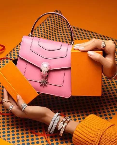 pradalv包,miumiu包包lv