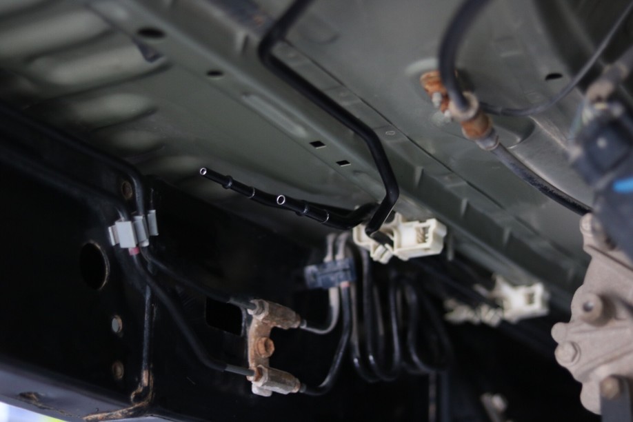 怪兽修车:修复一辆09款中东版丰田霸道,最终旧车变新车