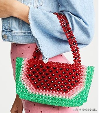 现在流行单品,女生自以为很潮却很土的单品