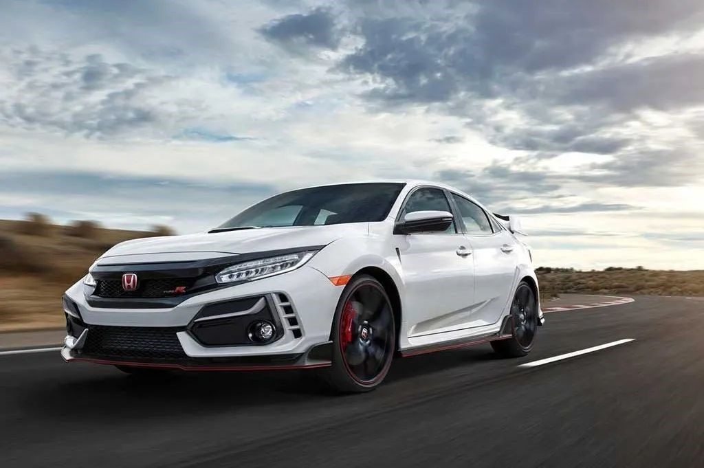 新款奥迪a8和宝马740和奔驰s对比,宝马740和奔驰s450和奥迪a8怎么选