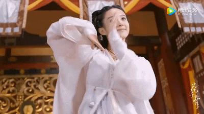 热巴古装舞蹈刘诗诗,热巴刘诗诗红毯展民族风韵