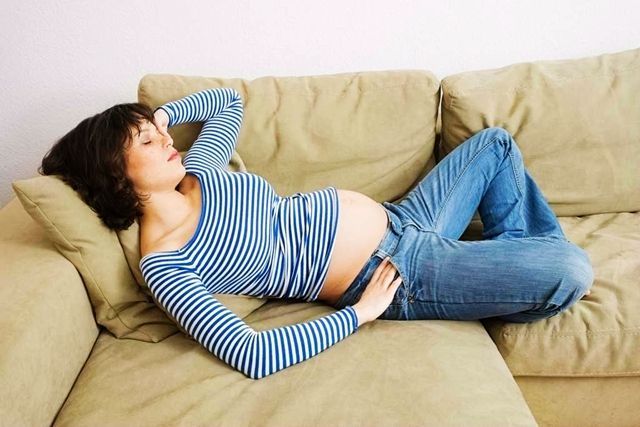 胎宝宝旋转翻身孕妈是什么感觉,孕妈半夜睡觉时胎宝在干嘛