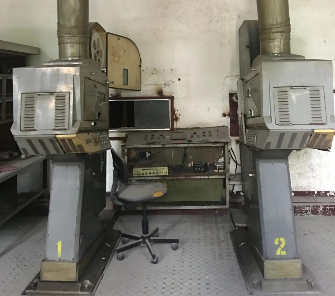 TA是肇庆首家中央空调立体声电影院!照片里的记忆,戳心了