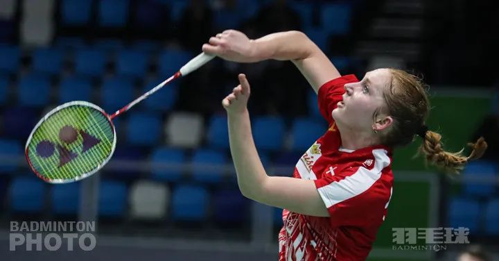 羽毛球专家把脉攻略,羽毛球专家把脉正手发球