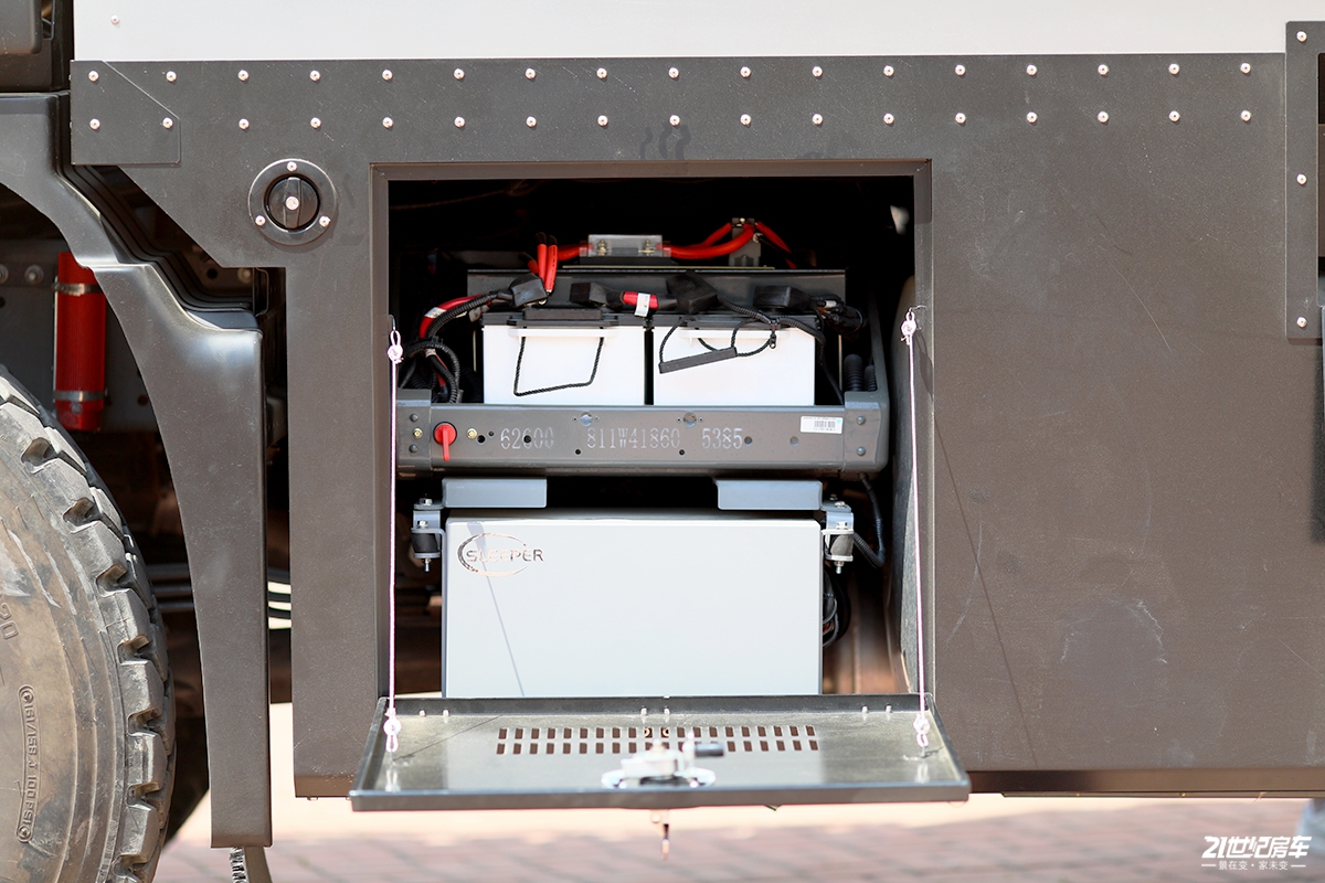 重汽越野房车最新4驱版,顶级进口man四驱越野房车