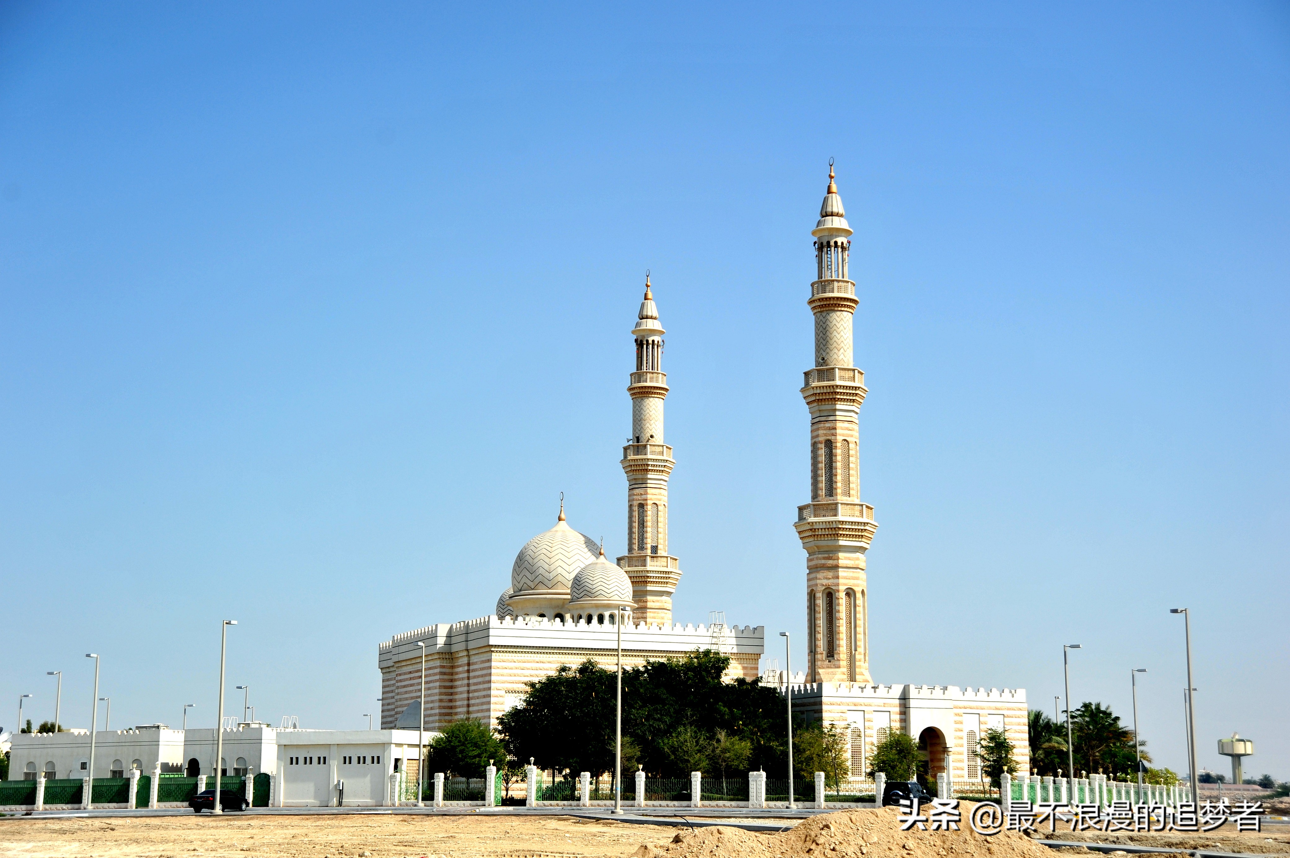 阿联酋谢赫扎耶德清真寺旅游,迪拜谢赫扎耶德路旅游