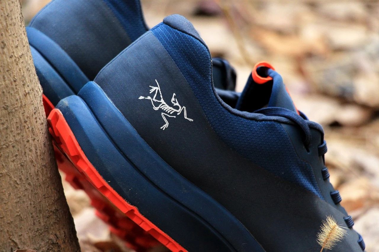 始祖鸟鞋男款冬季评测,始祖鸟夏季男款休闲运动鞋测评