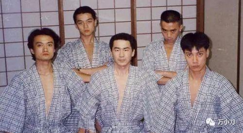 娱乐圈八爪鱼身份,娱乐圈的八爪鱼