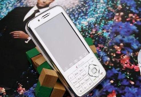 金立销量前三的手机,一年卖出两亿部的手机