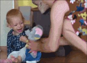 孩子胆小，家长越说不怕越害怕，做到这3点，才是战胜恐惧关键