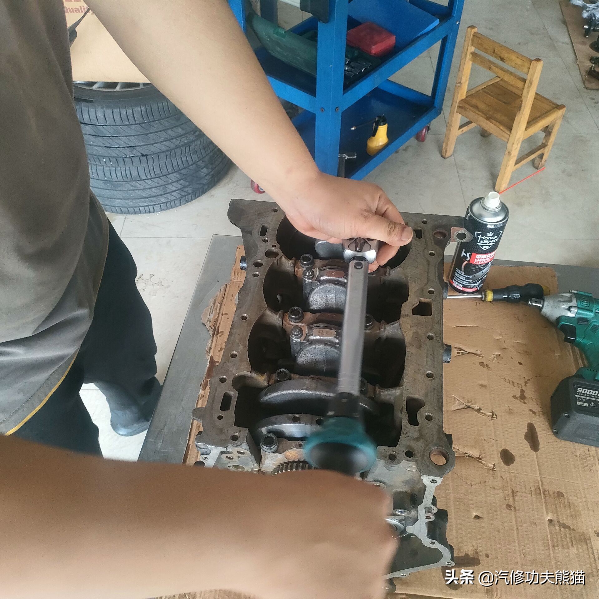 奥迪a4l治理烧机油,a4l奥迪烧机油怎样查