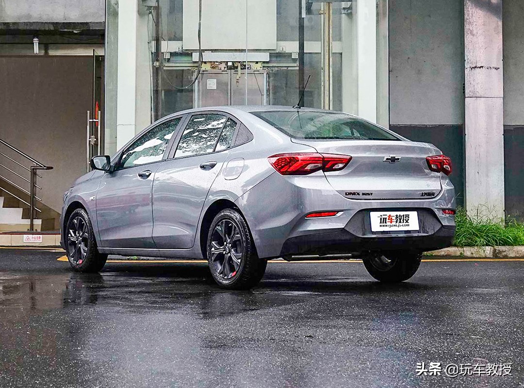 年轻人的选择紧凑级时尚轿车推荐,预算10-15万选这三款轿车准没错