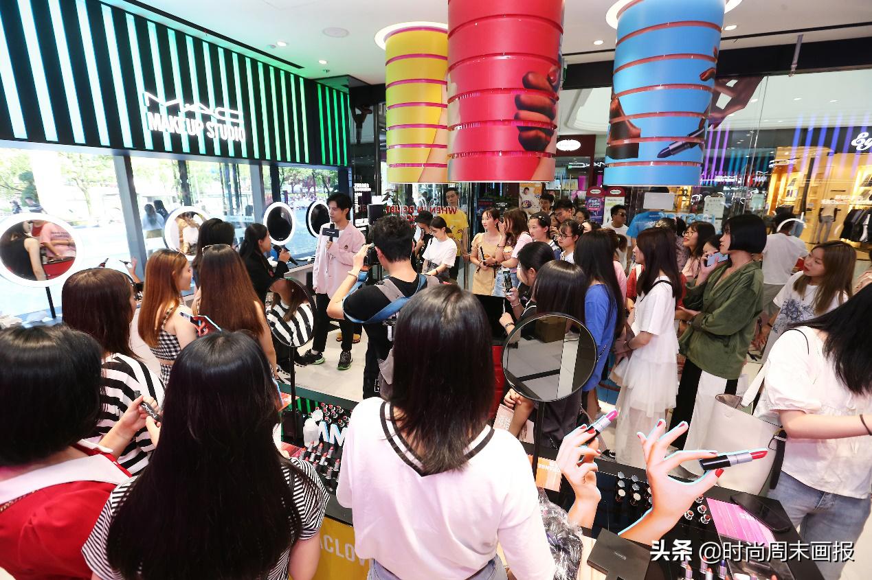 mac魅可柔雾唇泥,mac魅可新品磨砂哑光柔雾唇釉984