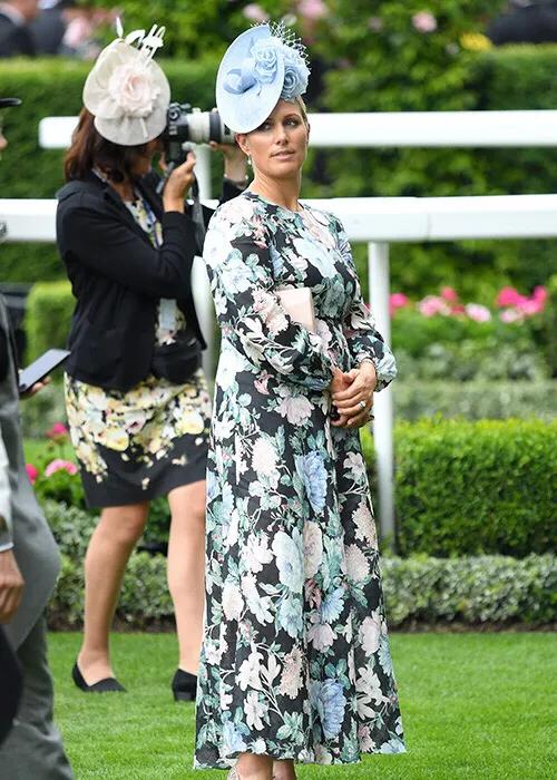 皇家时尚观察特别版:来自皇室最好的衣服和帽子