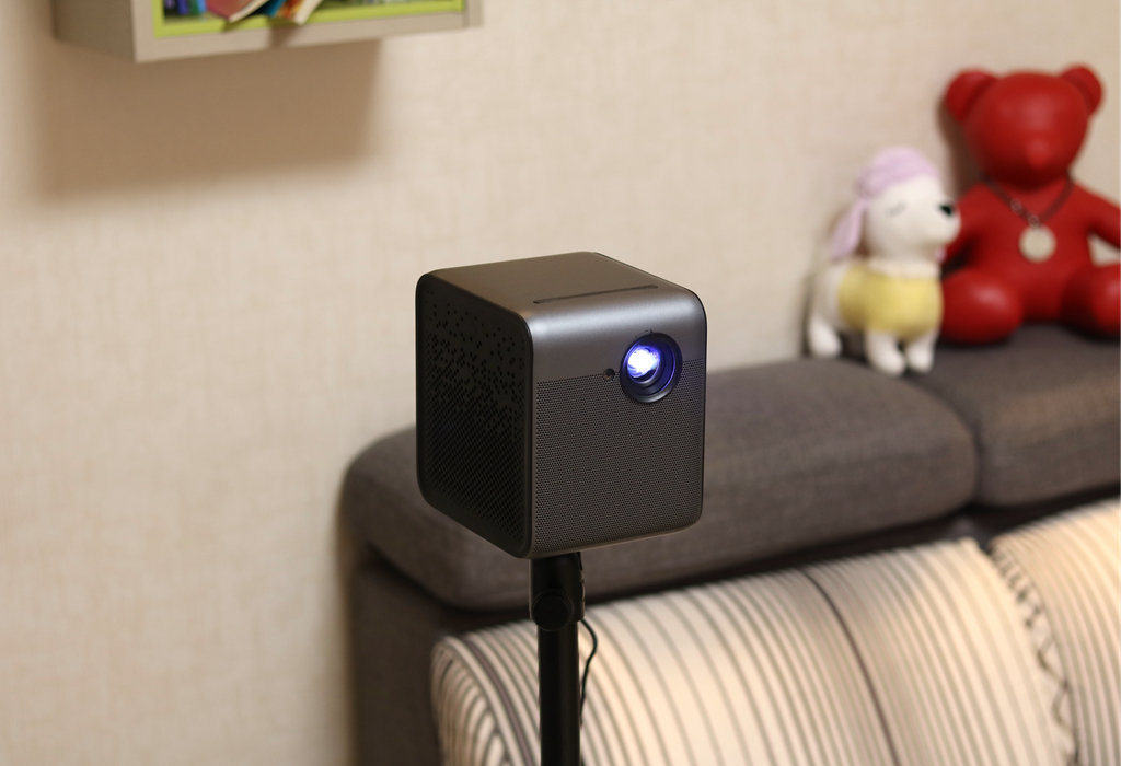 峰米smartlite小米投影青春版,小米投影仪与峰米r1