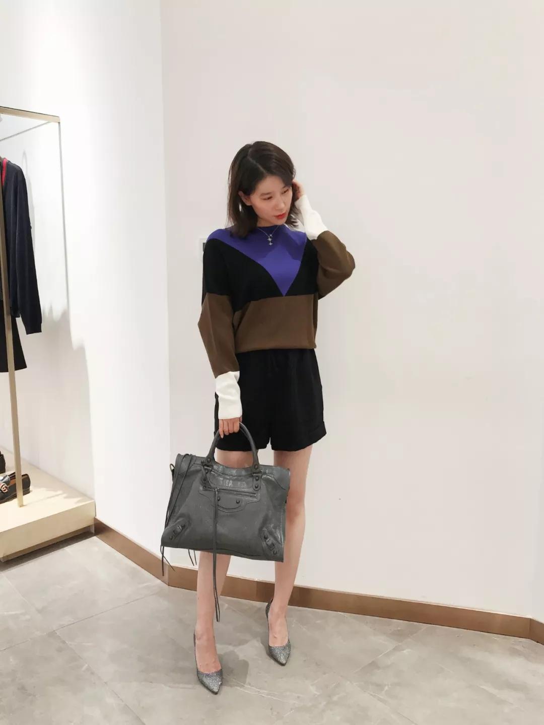 娜扎穿衣搭包包,30多个包包