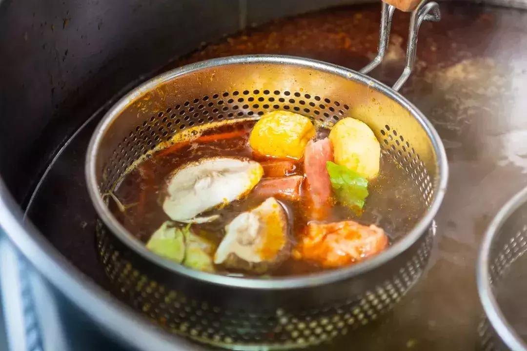 辽宁大姐秘制麻辣拌,东北女孩卖东北麻辣拌