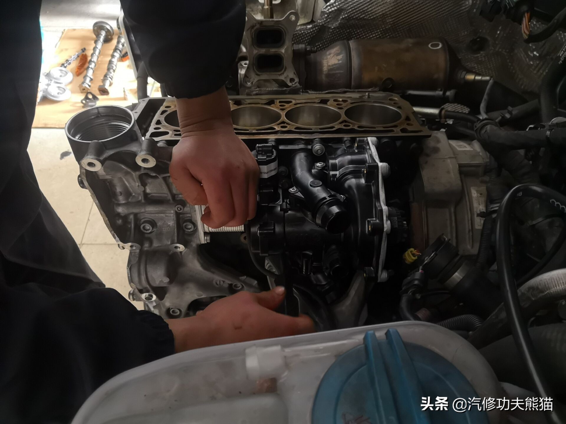 奥迪为何不能解决发动机烧机油,奥迪q5lea888三代发动机烧机油么