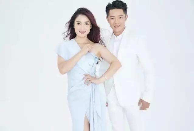 凤凰传奇曾毅被称是挣钱最容易的歌手？事实却是没有他玲花不会火