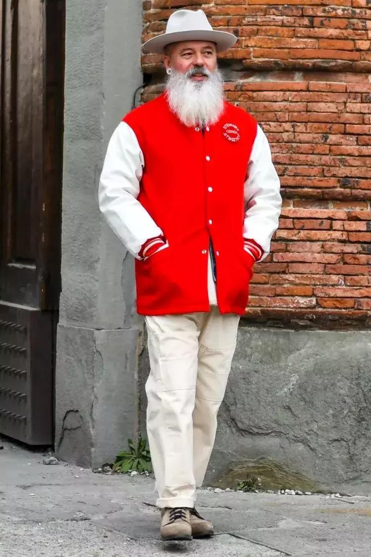 棒球服烂大街穿搭,棒球夹克优雅穿搭