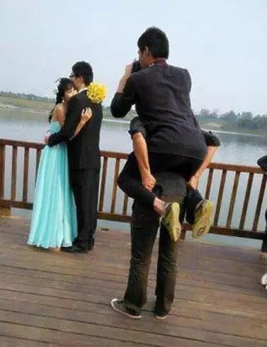 虽然她是在鄙视，不过我突然有了个大胆的想法