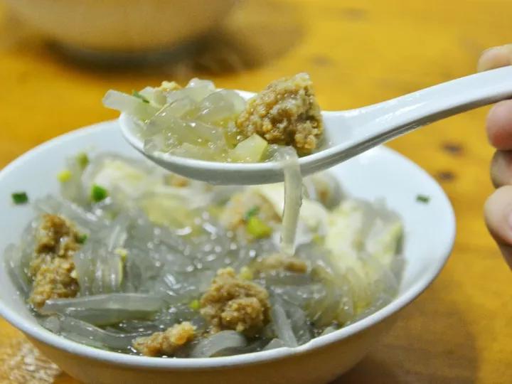 你可以说不好吃但不能说没吃饱,台州又好吃又好玩这句话对吗