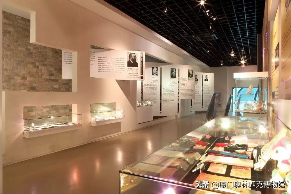 喜迎冬奥会一起向未来简单绘画,小学冬奥吉祥物绘画简介