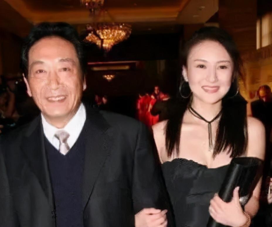 嫁给老头子的六位女星,嫁给老头的十位女明星是谁