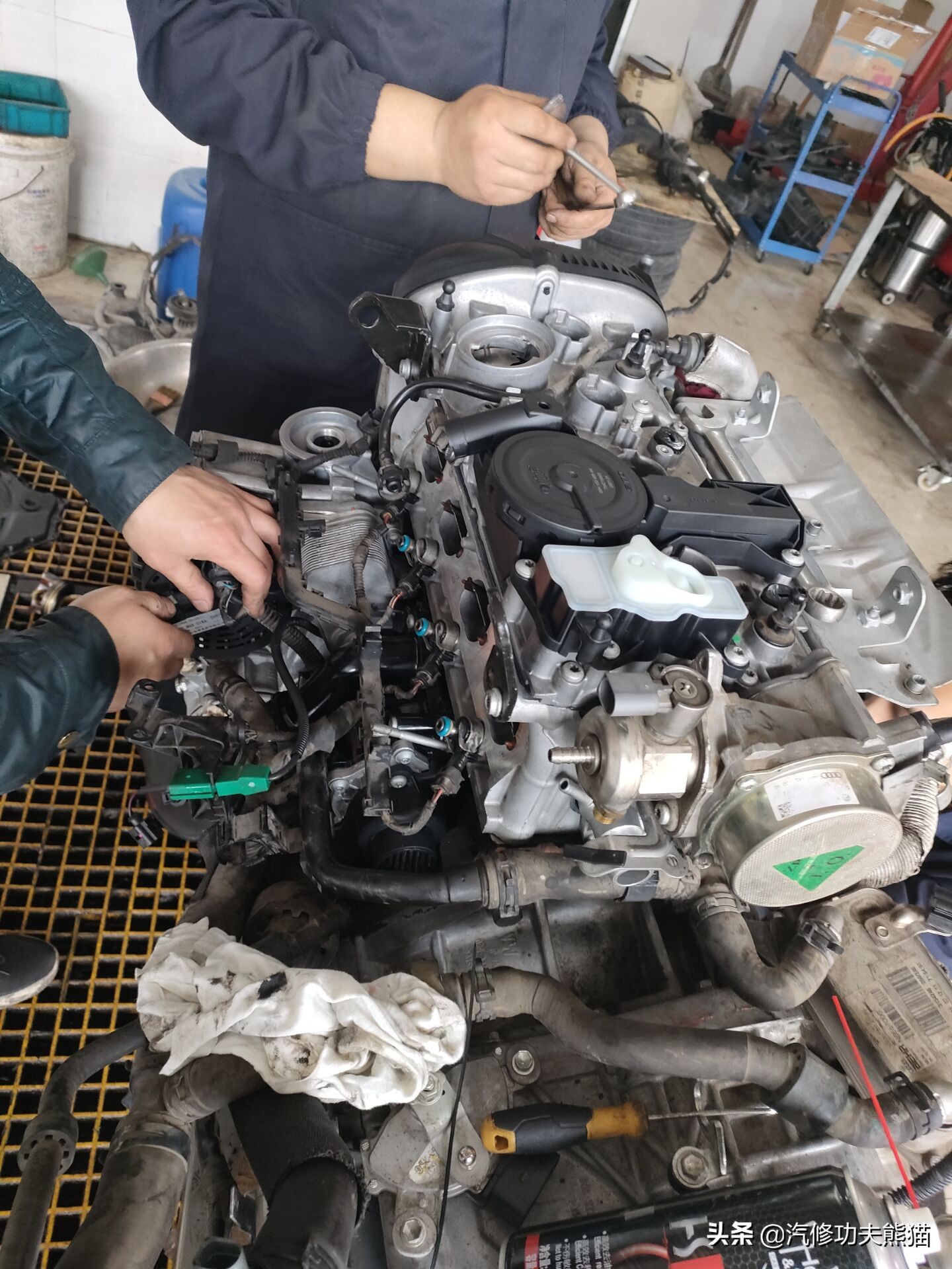 斯柯达昊锐烧机油维修视频,大众斯柯达昊锐1.8t烧机油