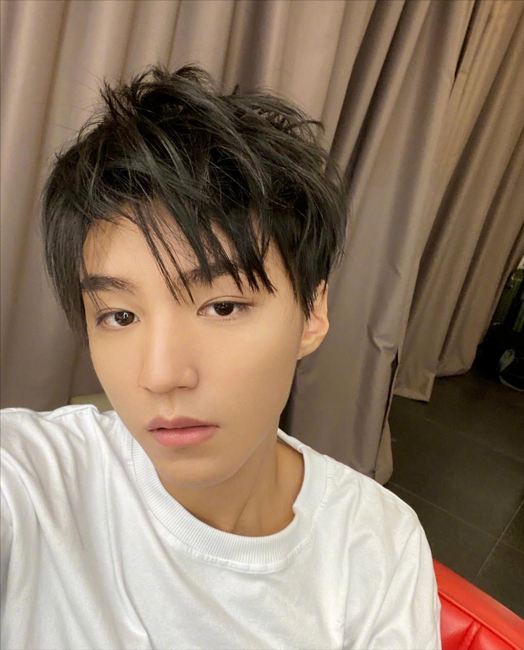 北电毕业照16届,17级毕业照北电