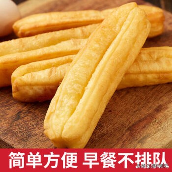 不用泡打粉及小苏打炸油条的方法,用油条膨松剂炸油条还加小苏打吗