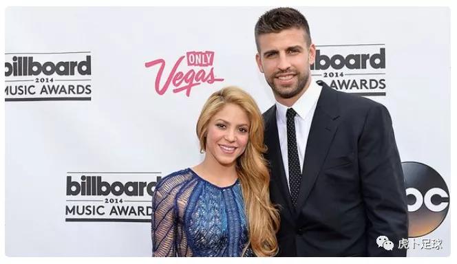 足球最深情的球员女友,足球运动员与球迷的暖心时刻