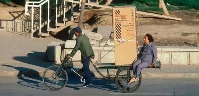 好好的中国品牌,为啥要说日本话?