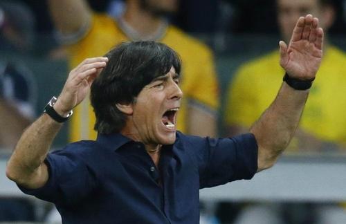 五星巴西最耻辱一战：家门口被灌七球，没被剃光头是靠对手放水？