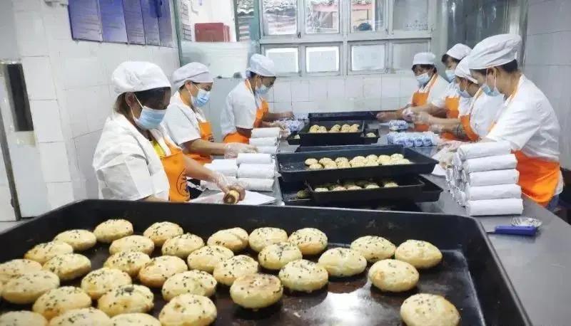 乐山古镇有哪些好吃的 (乐山攻略一日游古镇)