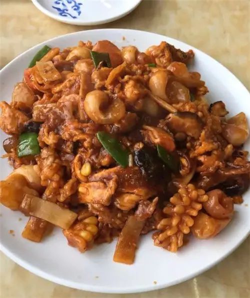 天津好吃的美食一条街晚上,天津中山路美食街