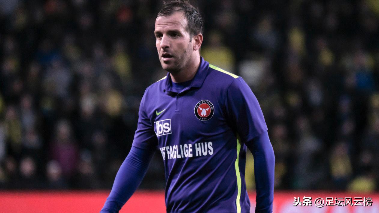 他曾用一记蝎子摆尾式进球震惊世界足坛，今35岁选择正式退役！