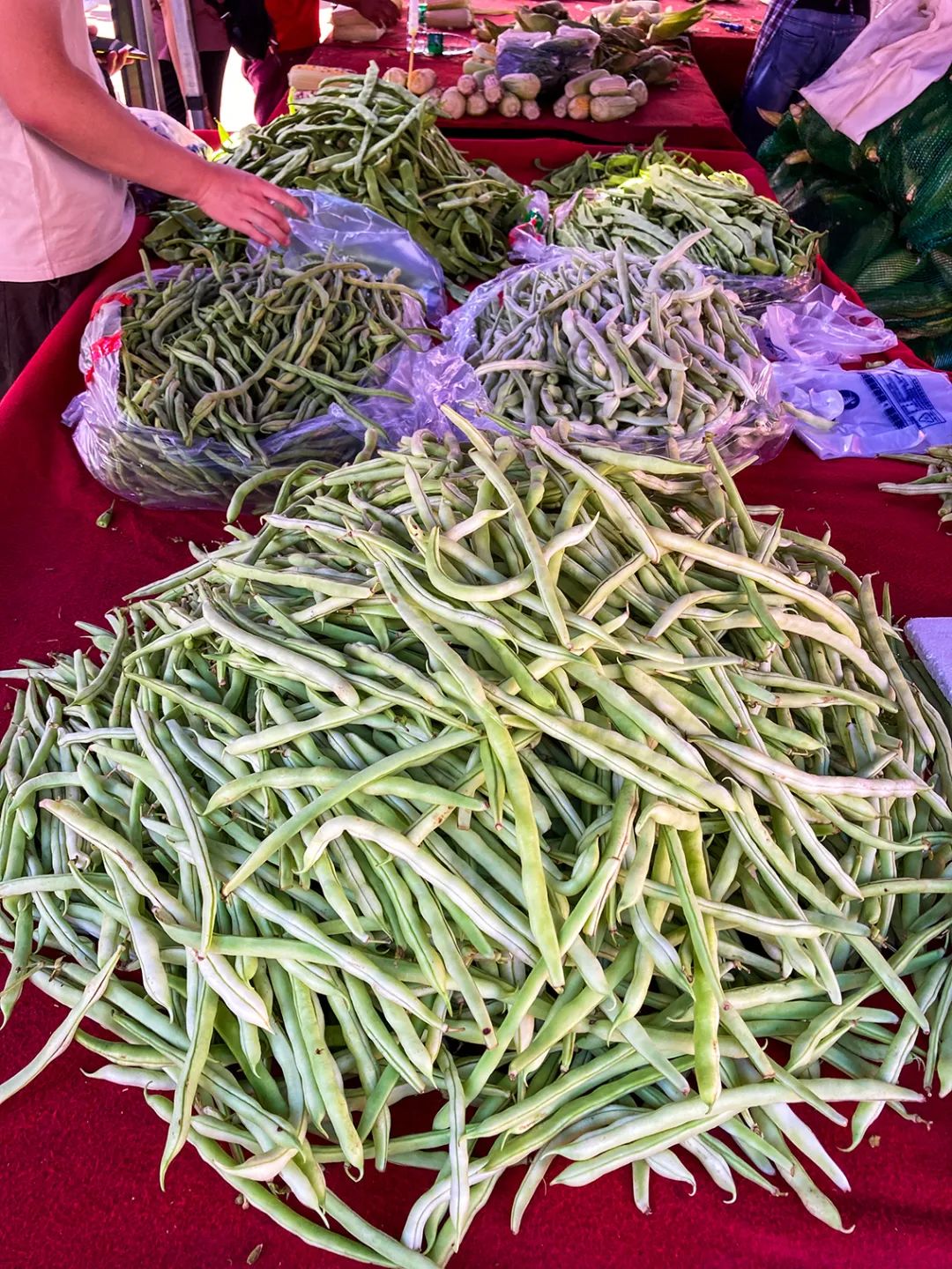 不错挺便宜的早市,附近比较旺的早市