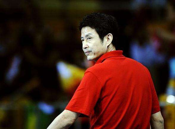 80年代率领女排夺得五连冠的教练,女排历史上三位功勋教练