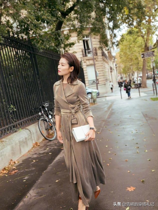 袁泉极简风衣搭配,袁泉职场风穿衣搭配