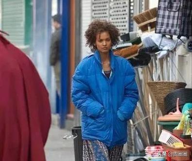 非洲黑人超模，曾被性侵、割礼、逼婚，却活出璀璨人生