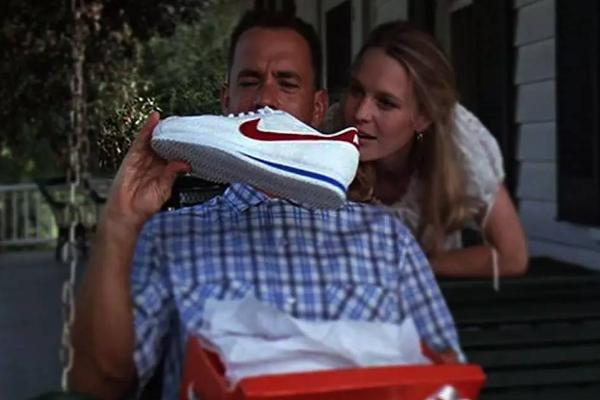 小小的愿望球鞋片段,说说你在学校最喜欢穿的球鞋