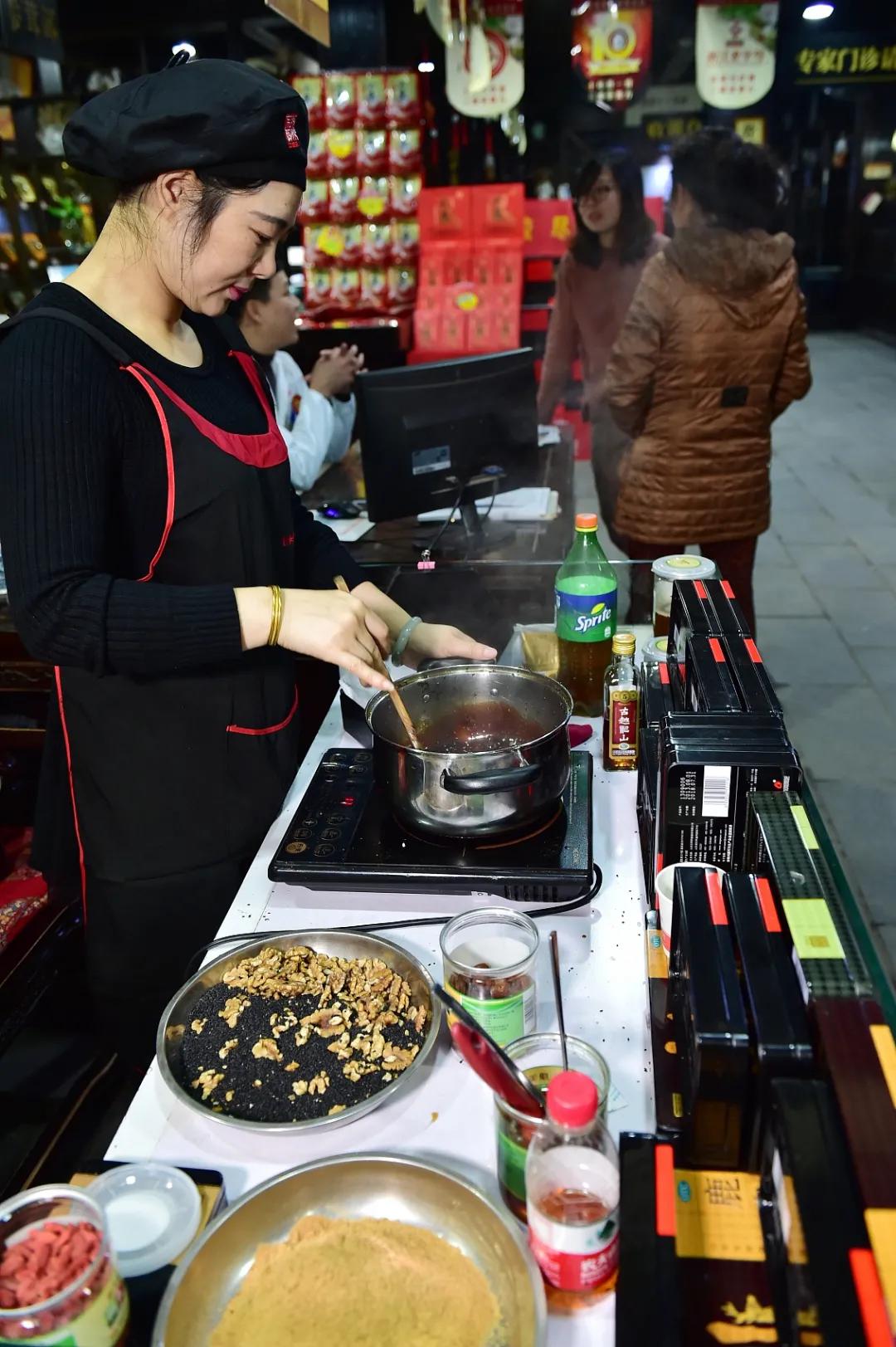 阿胶之后，又一款“神药”坠落凡尘
