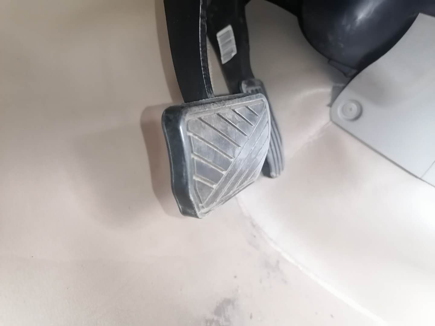 吉利帝豪设计亮点,吉利帝豪做工质量怎么样