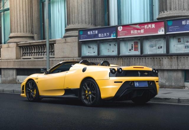 上海1600万法拉利,法拉利出厂铭牌在哪里